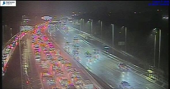 M60 Clockwise Lanes Closed Close to Junction 12 After Crash, 40-Min Delays M60 Clockwise Lanes Closed Close to Junction 12 After Crash, 40-Min Delays