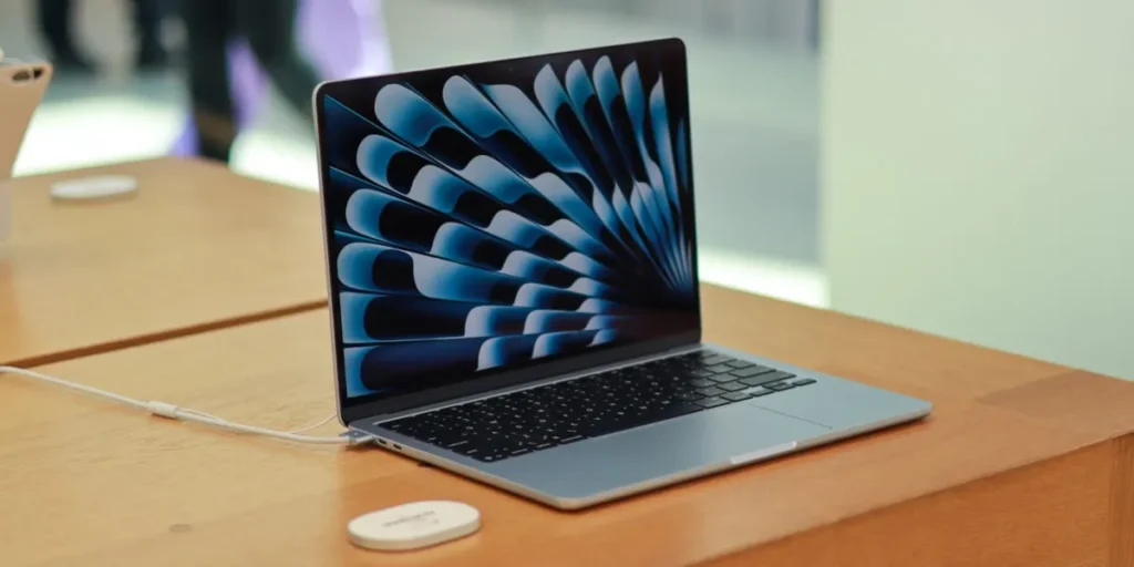 M5 MacBook Air: Spec Bump Forward, Thermals Want Main Improve