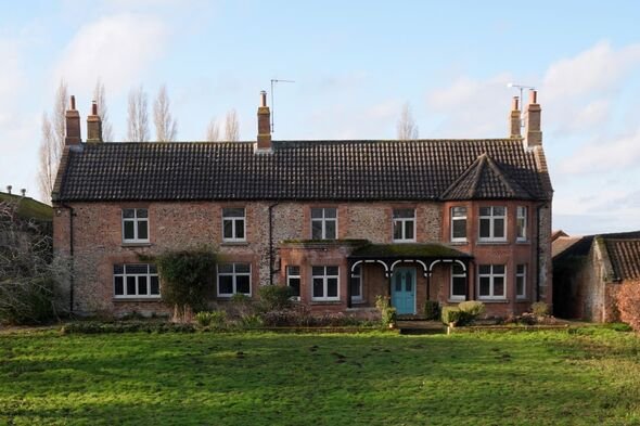 Prince Andrew’s Transfer to Marsh Farm: Key Particulars Revealed Prince Andrew’s Transfer to Marsh Farm: Key Particulars Revealed