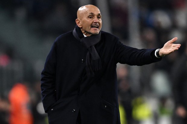 Juventus Pursue Everton Striker Beto in Deadline-Day Push Juventus Pursue Everton Striker Beto in Deadline-Day Push