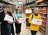 UK Activists ‘Liberate’ Meals from Tesco, Sainsbury’s in Main Cities UK Activists ‘Liberate’ Meals from Tesco, Sainsbury’s in Main Cities
