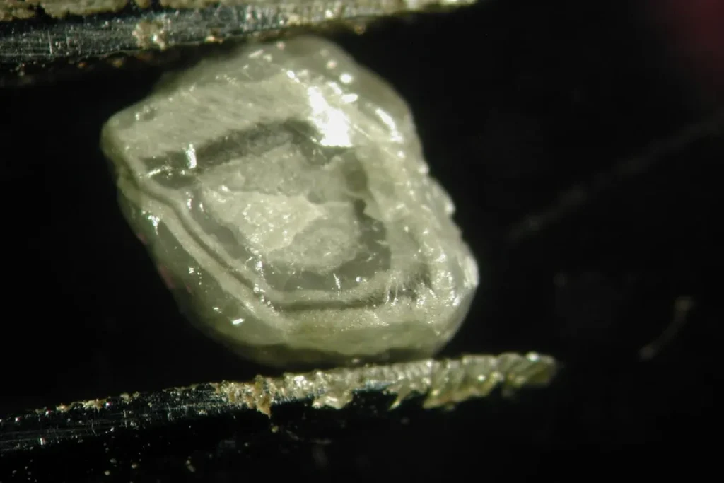 Scientists Synthesize Hexagonal Diamond More durable Than Pure