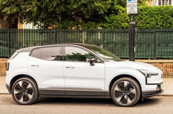 Sadiq Khan Targets SUVs in London’s Highway Security Crackdown Sadiq Khan Targets SUVs in London’s Highway Security Crackdown