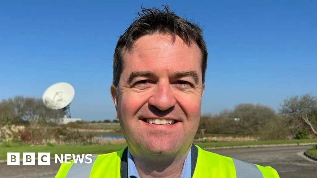 Cornwall Earth Station Tracks NASA’s Artemis II Moon Mission Cornwall Earth Station Tracks NASA’s Artemis II Moon Mission