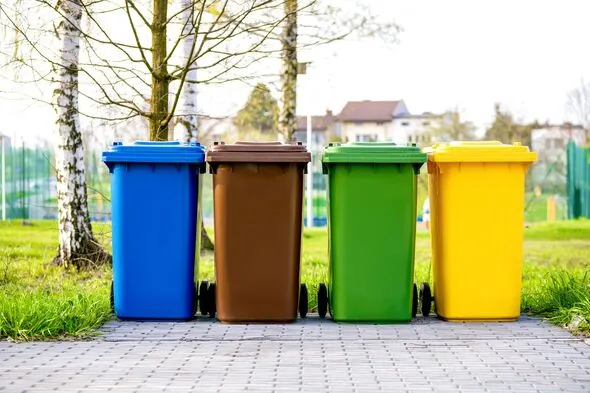 England’s New 4-Bin Waste Guidelines Begin Tuesday: 37 Banned Objects England’s New 4-Bin Waste Guidelines Begin Tuesday: 37 Banned Objects