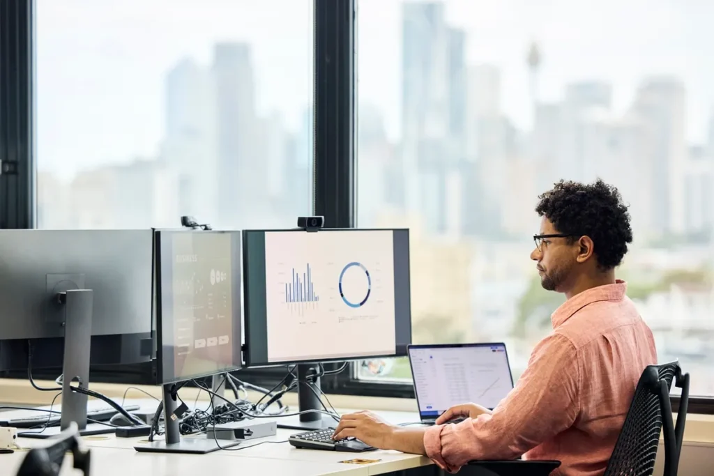 NIQ World Intelligence Posts 25.4% EBITDA Margin in This fall 2025