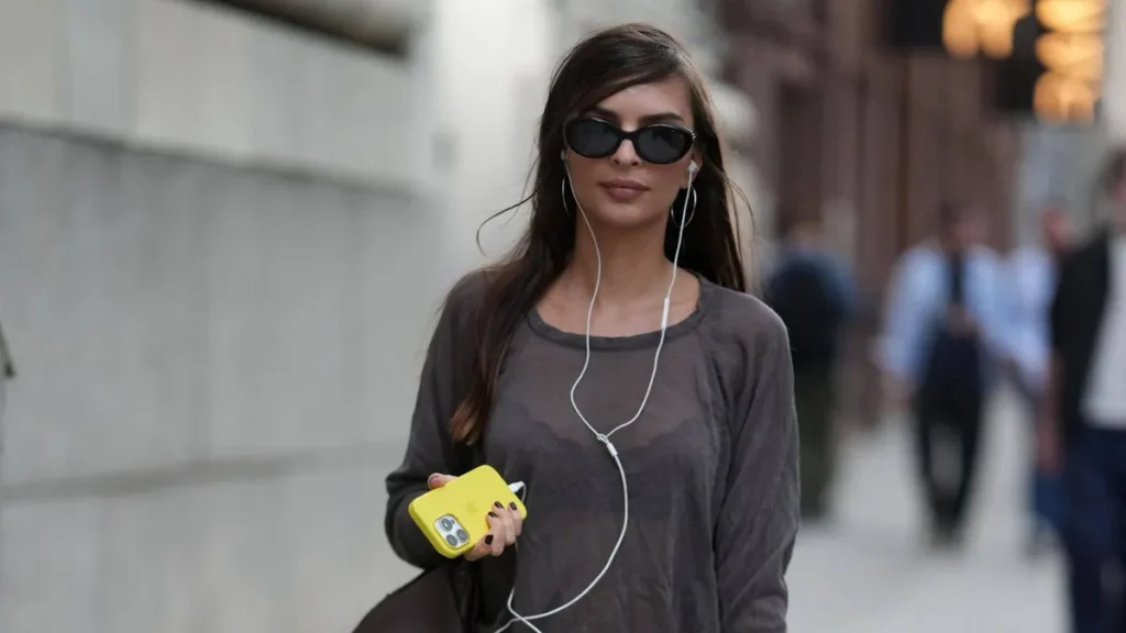 Wired Headphones Surge as Trend’s Coolest Accent Development