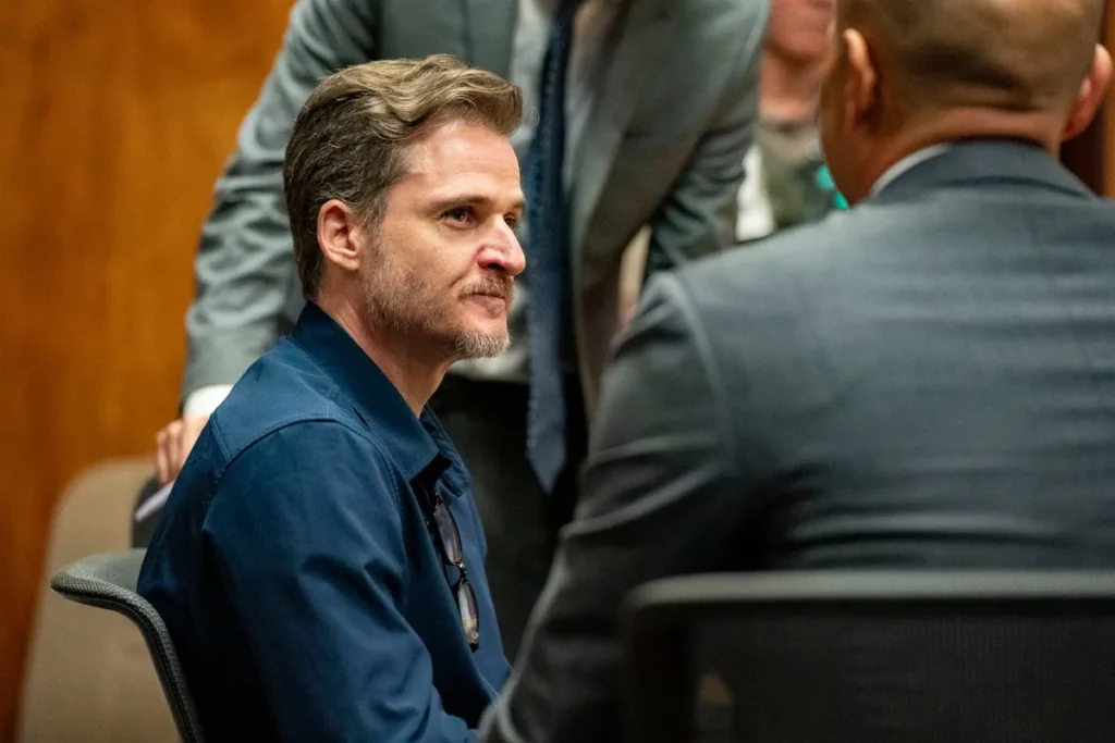 Hawaii Physician Convicted of Tried Manslaughter in Spouse’s Cliff Assault