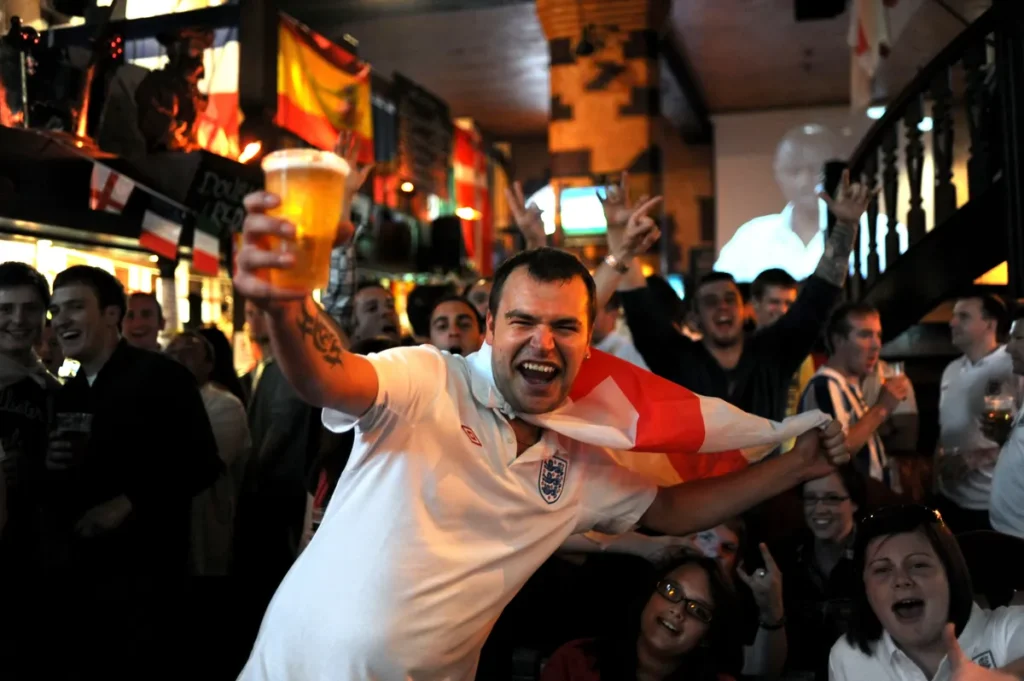Pubs Prolong Hours to 2am for World Cup Knockout Matches Pubs Prolong Hours to 2am for World Cup Knockout Matches