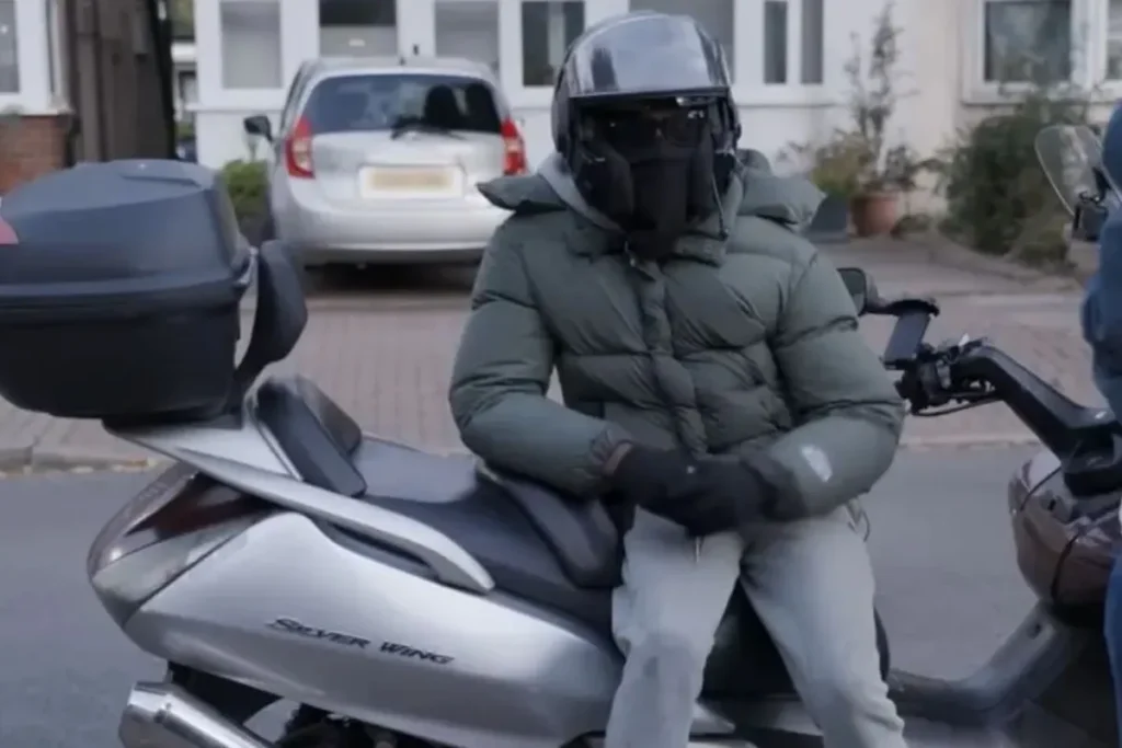 Crash-for-Money Gangs Declare £60K in Faux Crashes, Steal Driver IDs