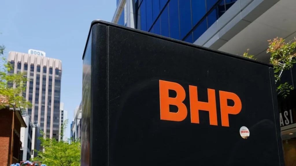 BHP Plans .5 Billion Reopening of Chilean Copper Mine BHP Plans .5 Billion Reopening of Chilean Copper Mine
