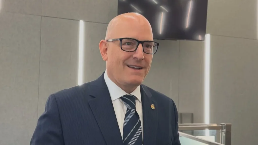 Windsor Council Approves Wage Shift: Mayor’s Pay Lower Funds Councillor Raises Windsor Council Approves Wage Shift: Mayor’s Pay Lower Funds Councillor Raises