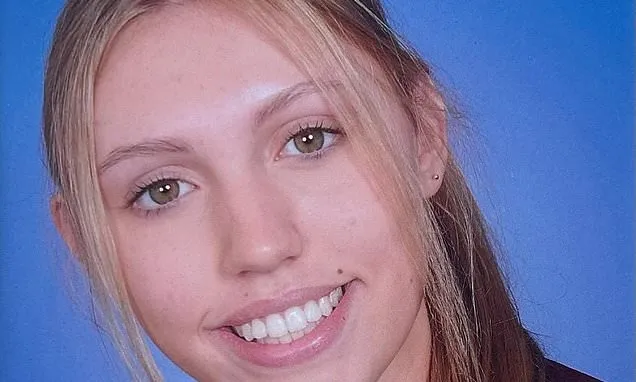 Woman, 14, Honored for Bravery in River Rescue Try Woman, 14, Honored for Bravery in River Rescue Try