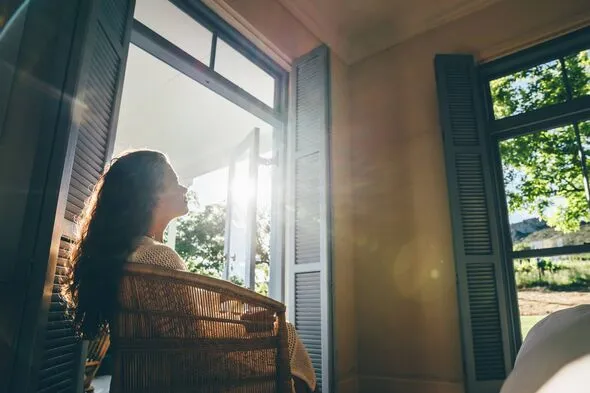 Neighbor’s Balcony Habits Ruining Lady’s Life, Reddit Submit Reveals Neighbor’s Balcony Habits Ruining Lady’s Life, Reddit Submit Reveals
