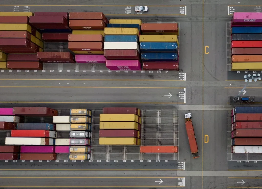 Trump Tariffs: Billion in Canadian Items Face New U.S. Duties Trump Tariffs: Billion in Canadian Items Face New U.S. Duties