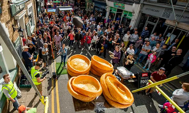 PETA Urges Vegan Black Pudding Throwing Championships PETA Urges Vegan Black Pudding Throwing Championships