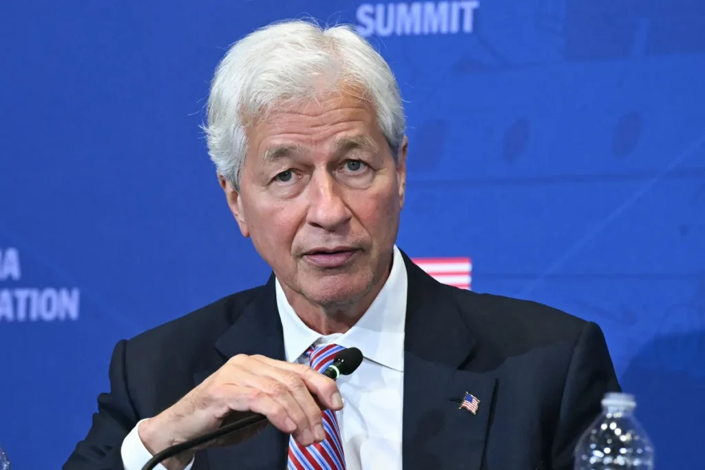 Dimon’s 25-Yr Warning: Greenback’s Reserve Standing Beneath Stress