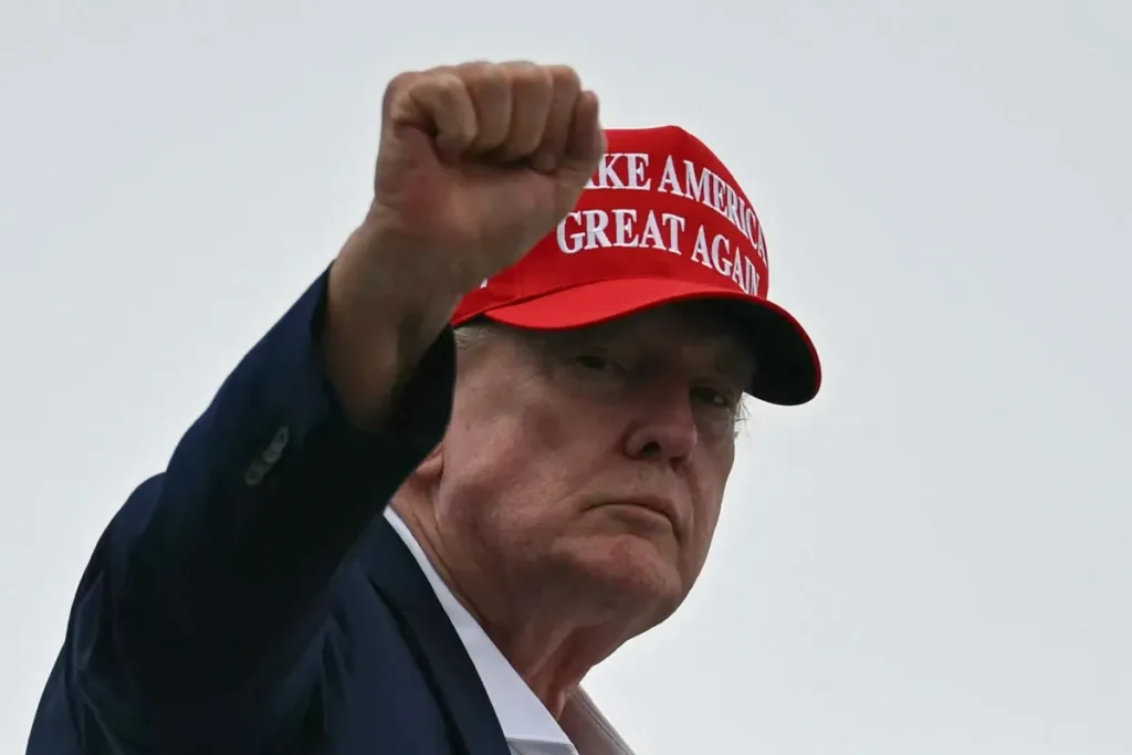 Trump’s Oman Menace Amid Iran Strait of Hormuz Deal Trump’s Oman Menace Amid Iran Strait of Hormuz Deal