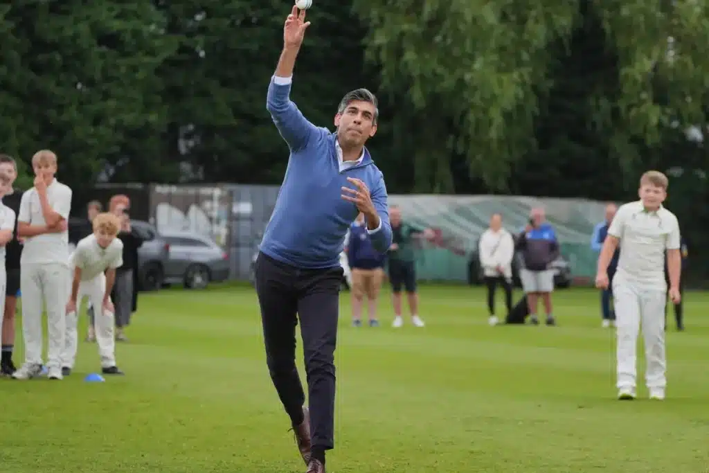 Ex-Cricket Captain Strauss on Tory MPs: ‘I Would not Fancy That Dressing Room’