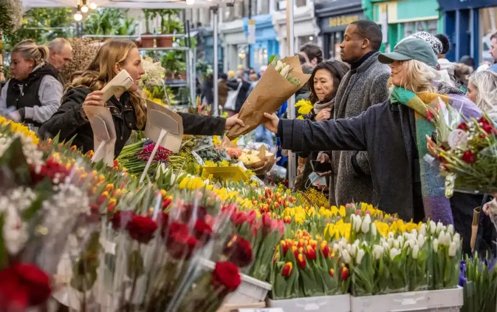 UK Flower Farmers Battle Document Warmth, Inventory Shortages UK Flower Farmers Battle Document Warmth, Inventory Shortages