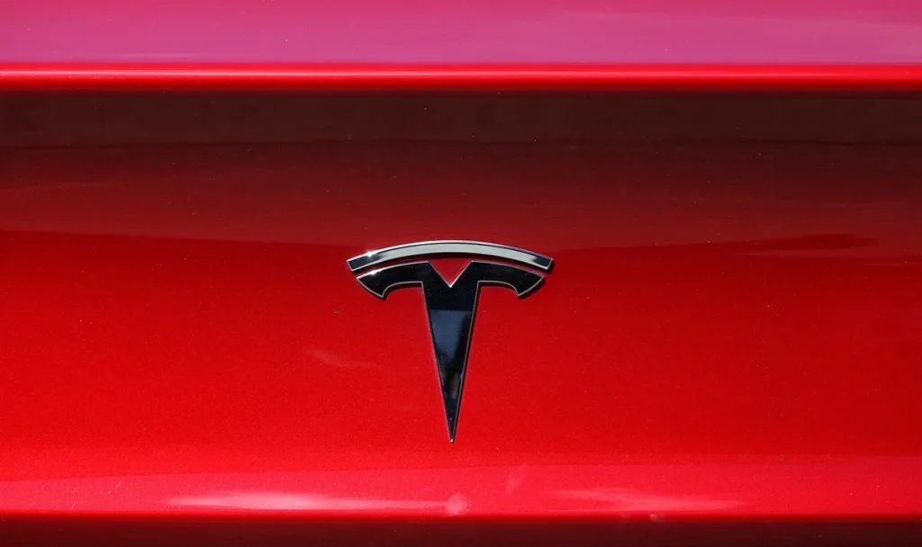 Tesla’s Cybercab Launch: Hype vs. Actuality