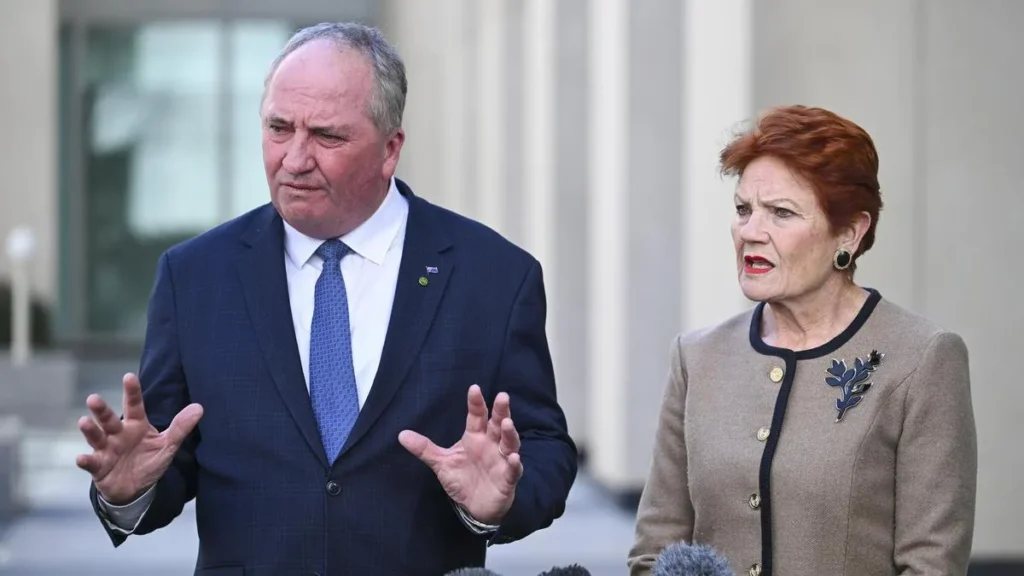 Barnaby Joyce Defends Pauline Hanson’s Remarks on PM’s Mom
